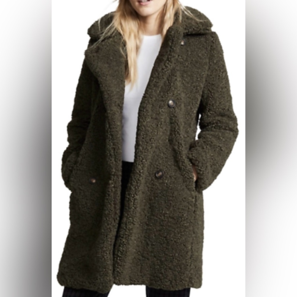 MKT Studios Teddy Coat, Size M